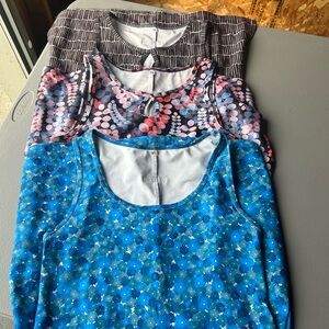 Women's Multicolor Sleeveless Nuumuu set of 3 like new dresses